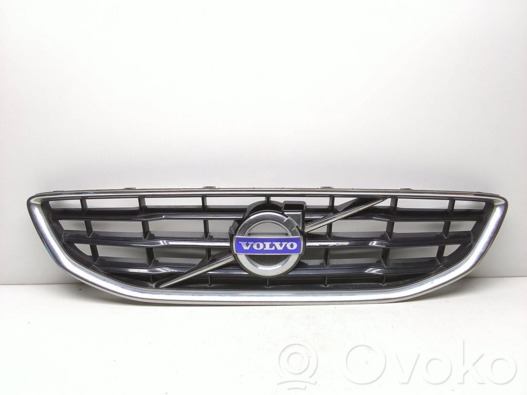 Volvo V40 Maskownica / Grill / Atrapa górna chłodnicy 