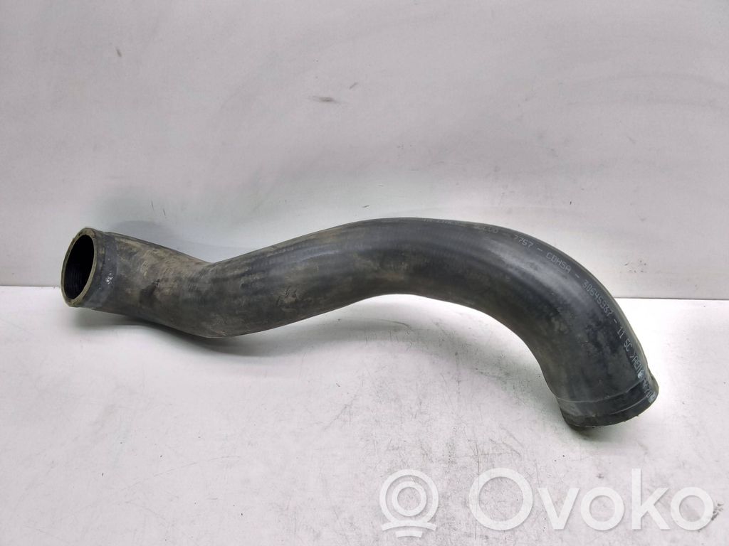 Volvo V70 Furtun/conductă intercooler 