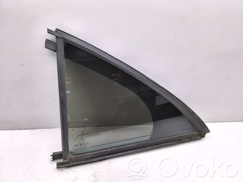 Vidrio lateral trasero