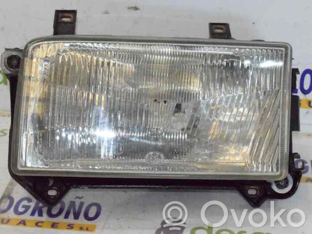Volkswagen Transporter - Caravelle T4 Headlight/headlamp 