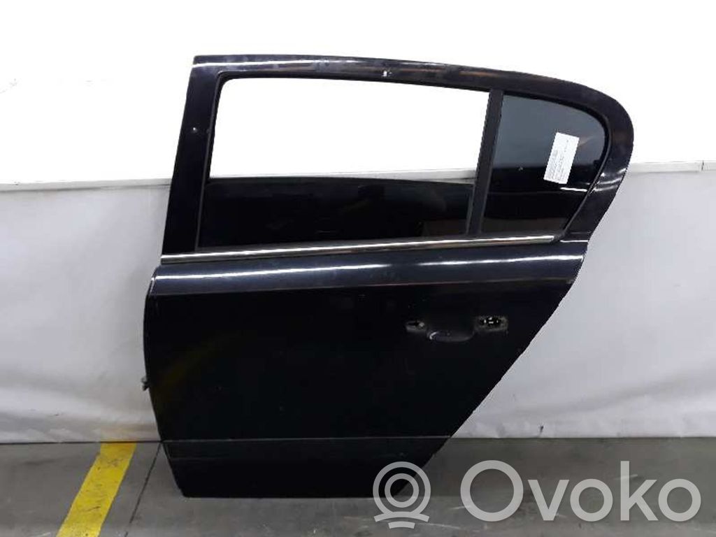 Opel Astra H Puerta trasera 