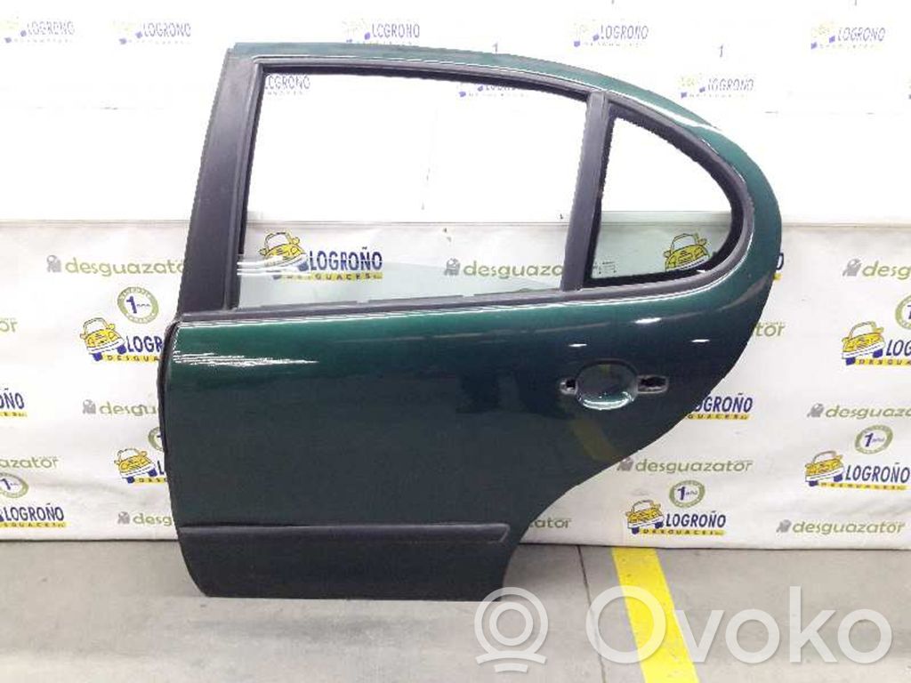 Puerta trasera   1M0833055L,1M0833055N,1M0833055L