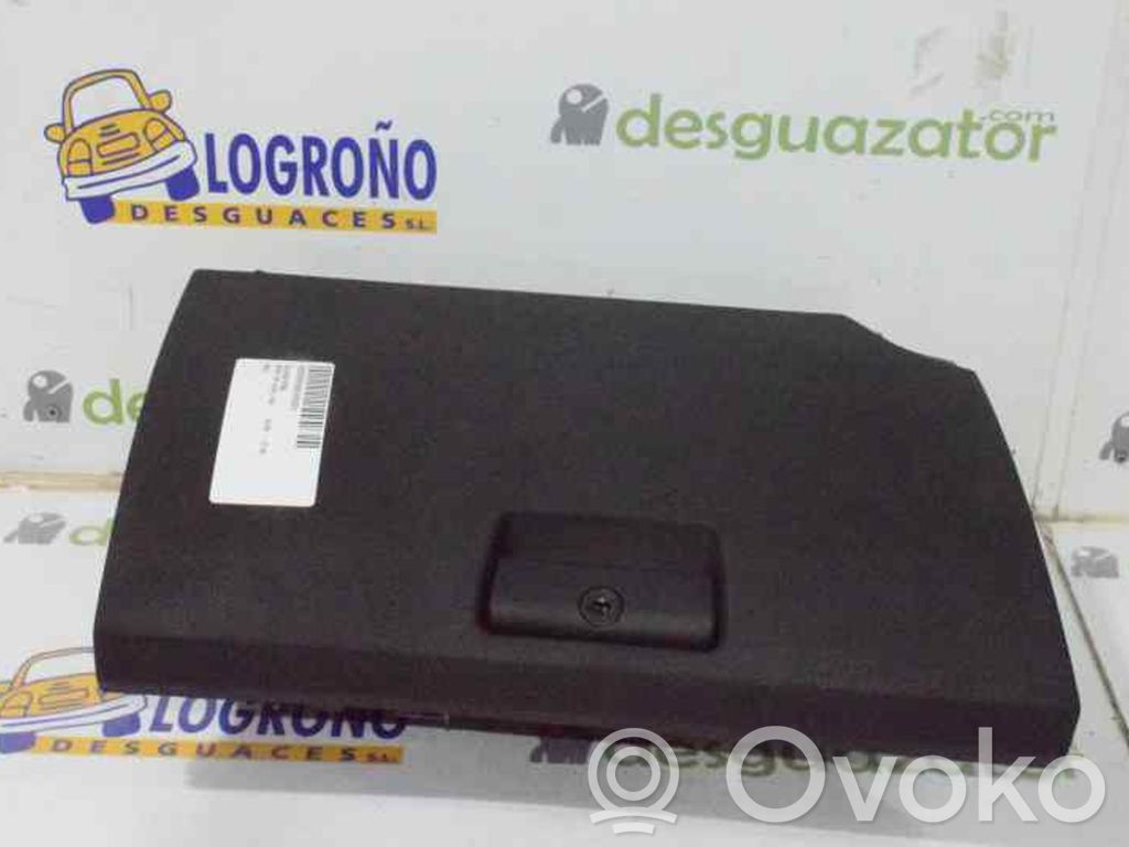 Guantera   51168245303,51168408845