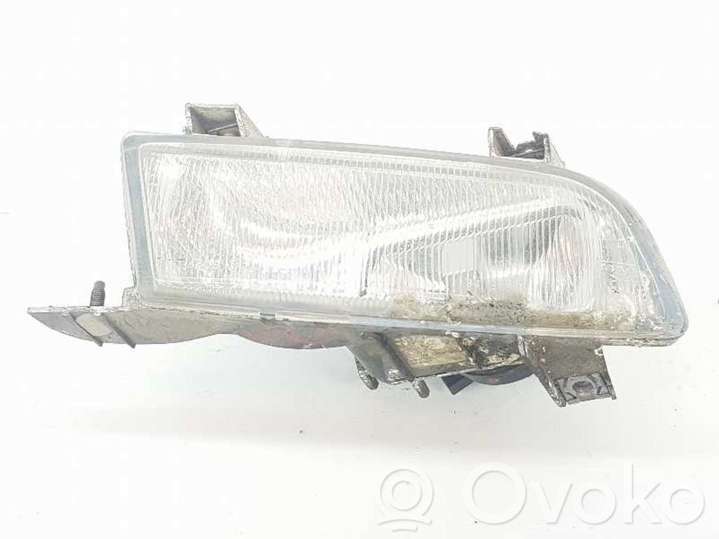 Saab 9-5 Miglas lukturis priekšā 