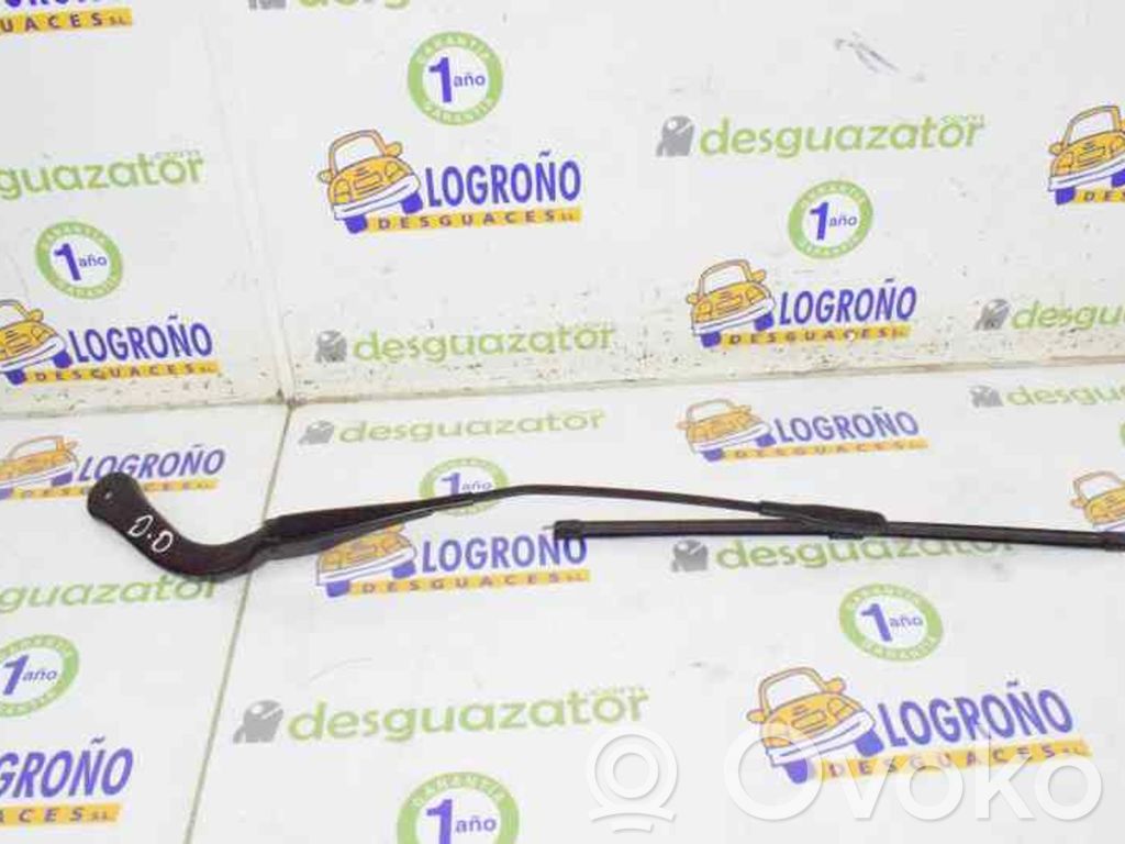 BMW 3 E90 E91 Front wiper blade arm 