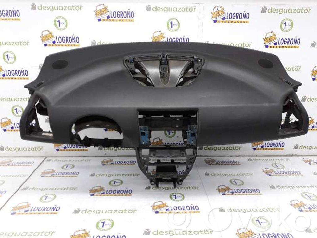 Citroen C4 I Dashboard 