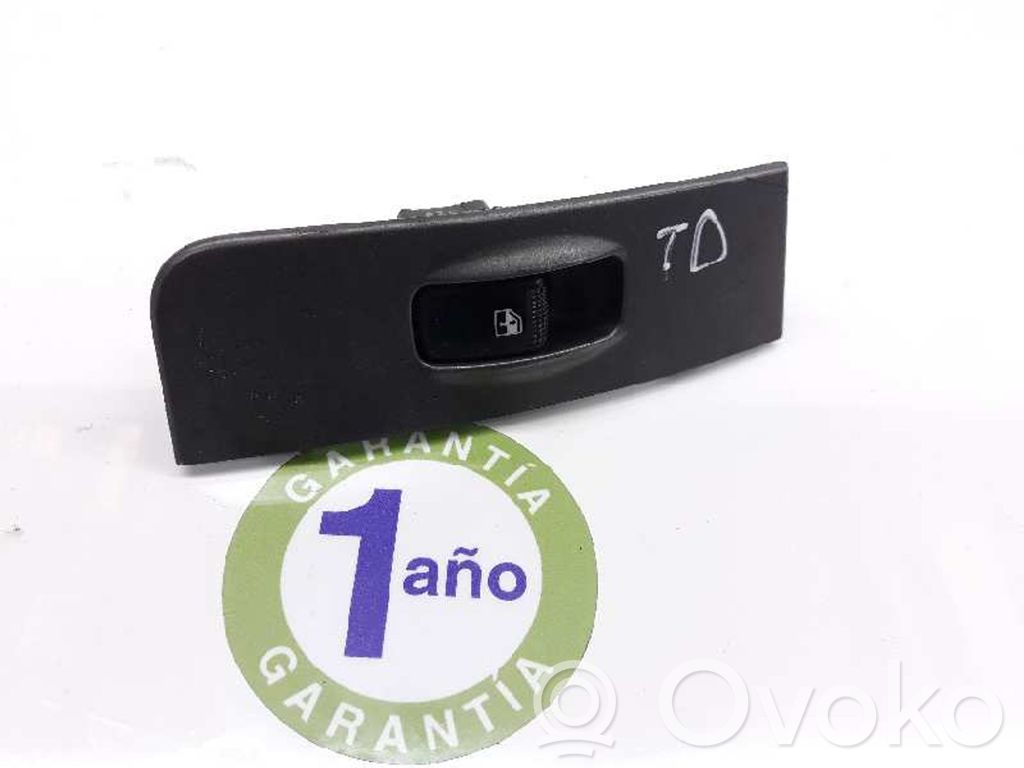 Hyundai Matrix Electric window control switch 