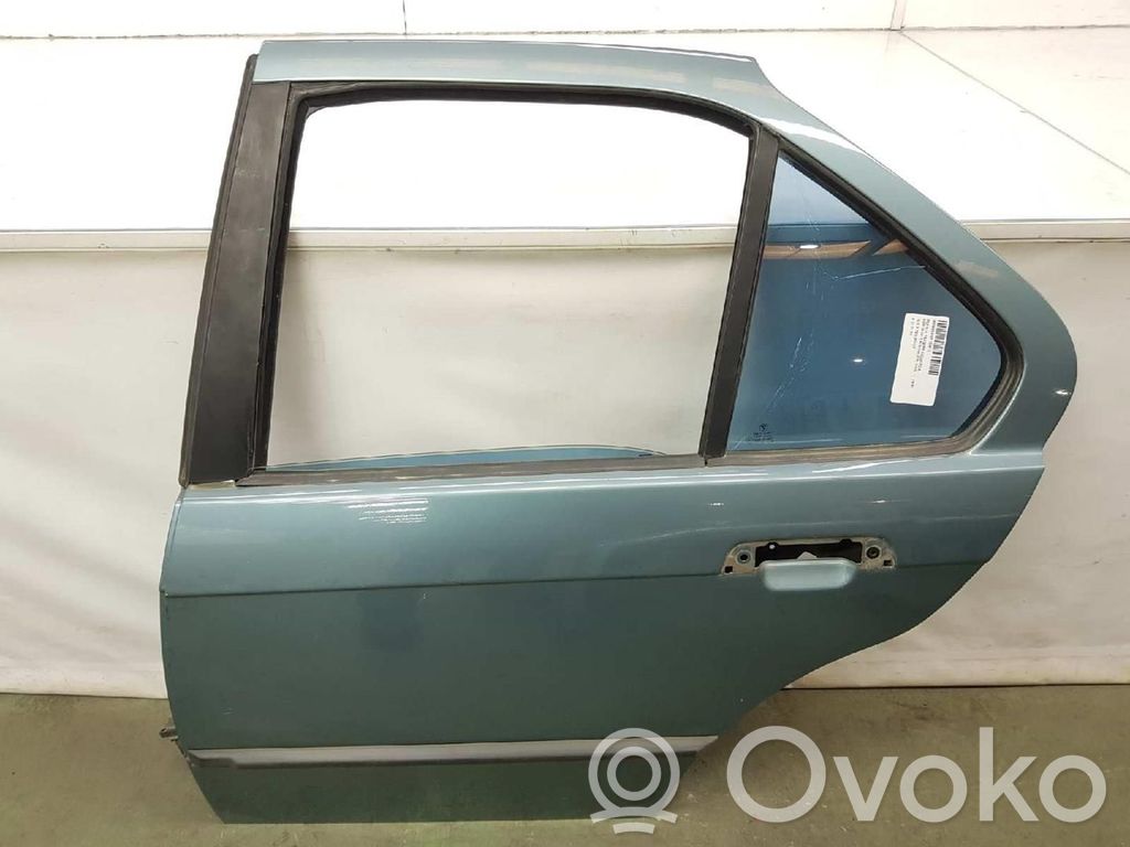 BMW 7 E38 Puerta trasera 