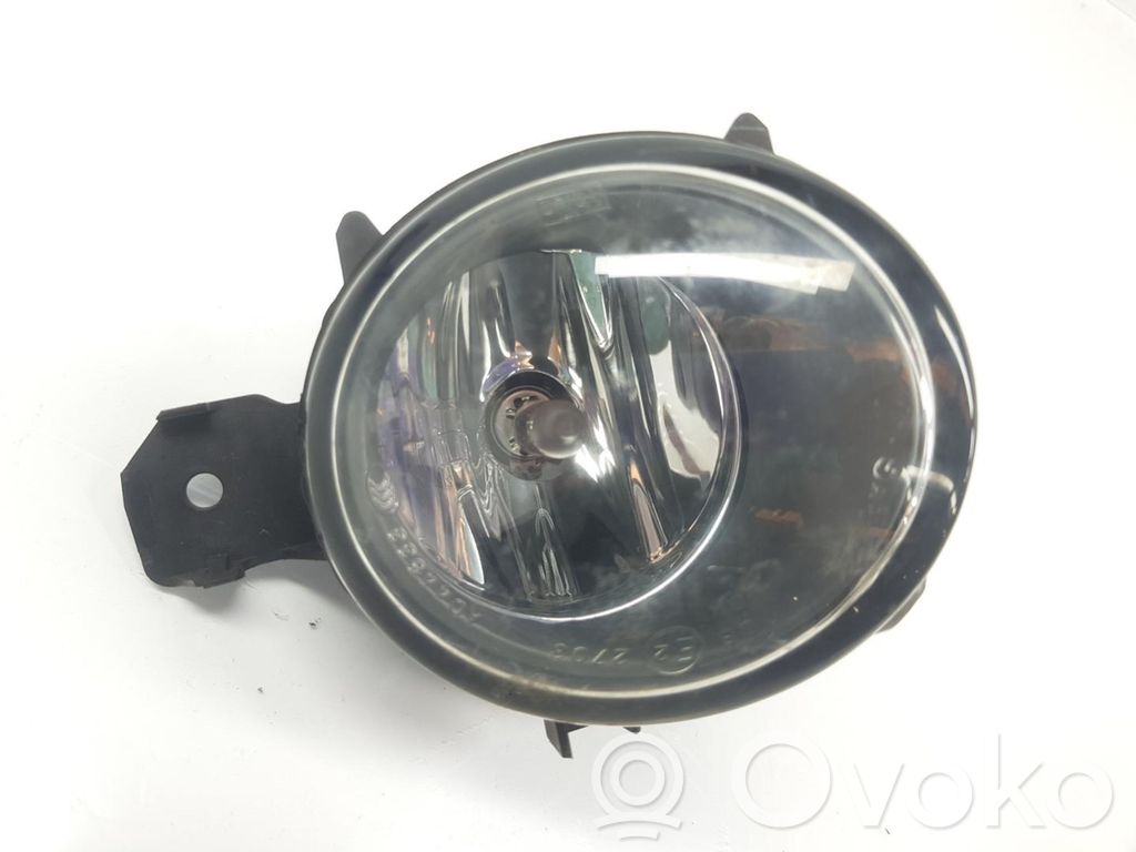 Luz de niebla delantera   6924655,63176924655