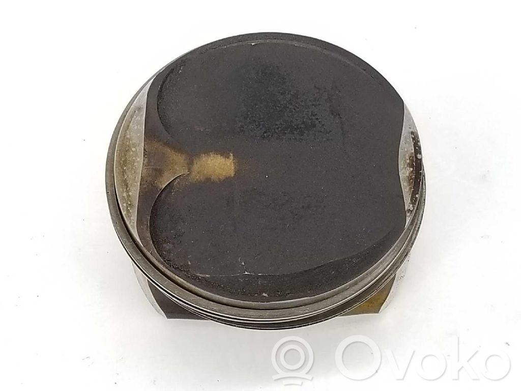 BMW 3 E92 E93 Piston 
