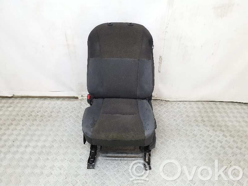 Toyota Land Cruiser (J120) Front driver seat 