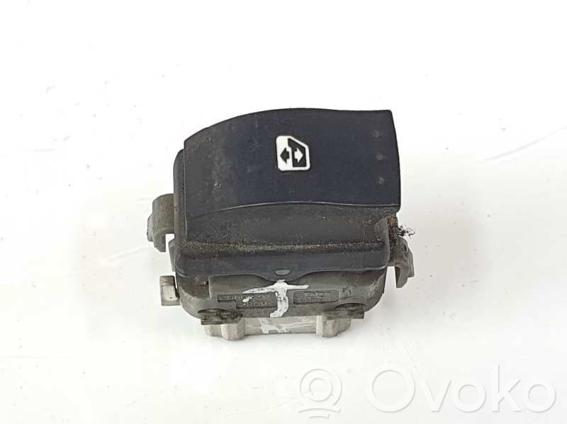 Renault Espace IV Electric window control switch 