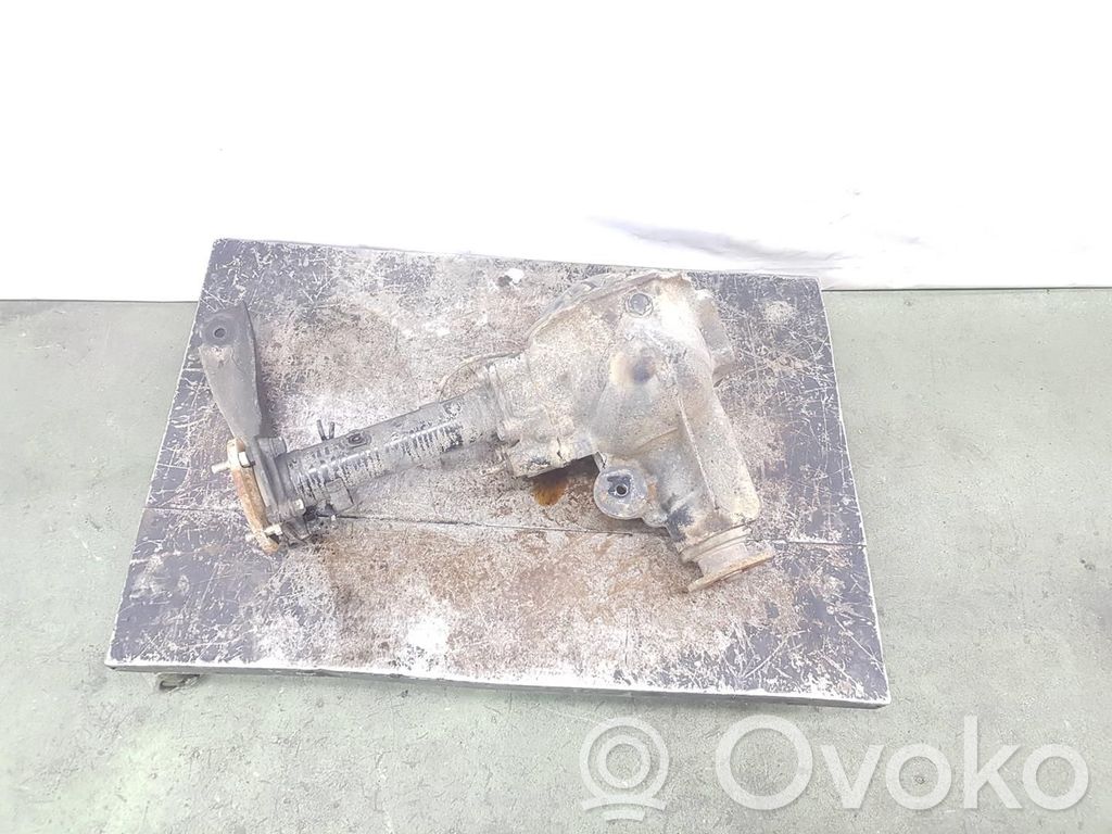 Mitsubishi Montero Diferențial față 