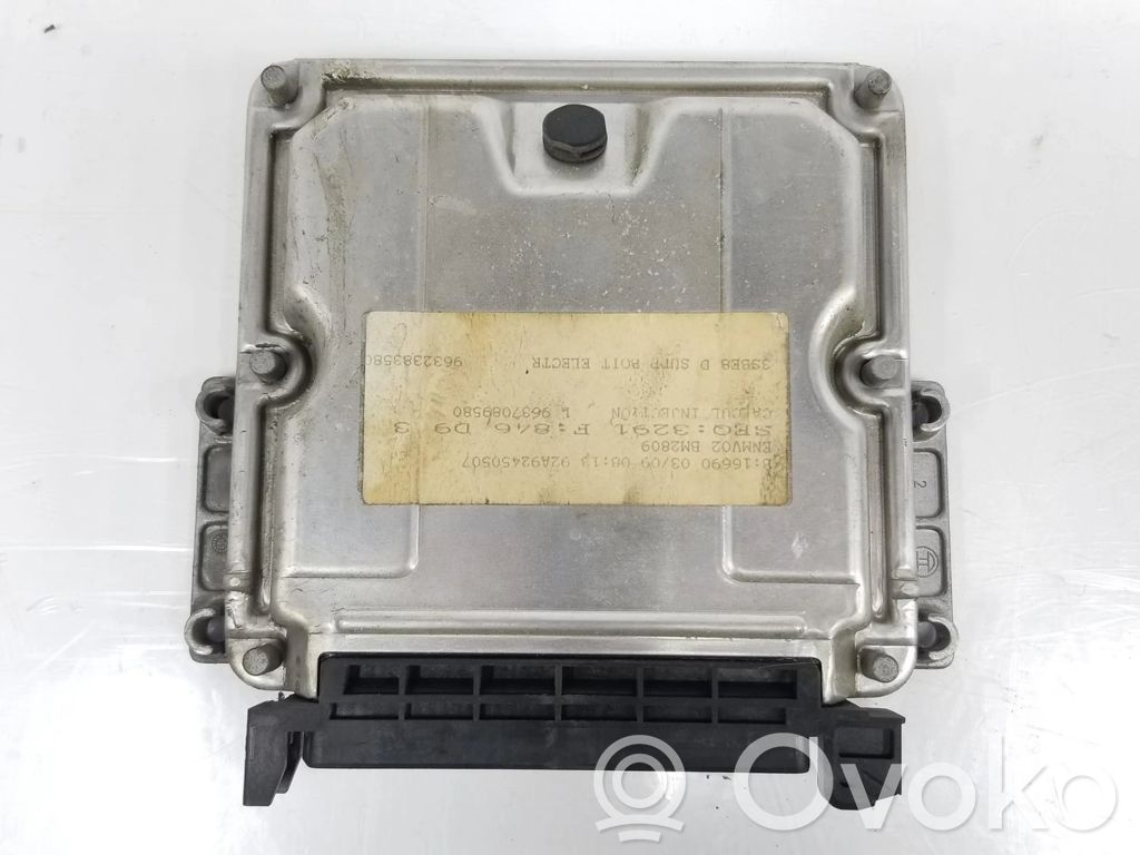 Peugeot 406 Engine control unit/module 