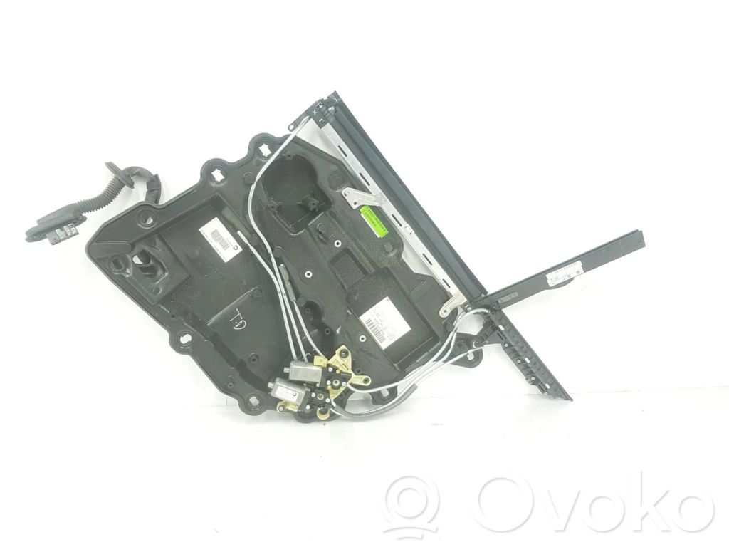 BMW 1 E81 E87 Elektrisks loga aizkariņš 