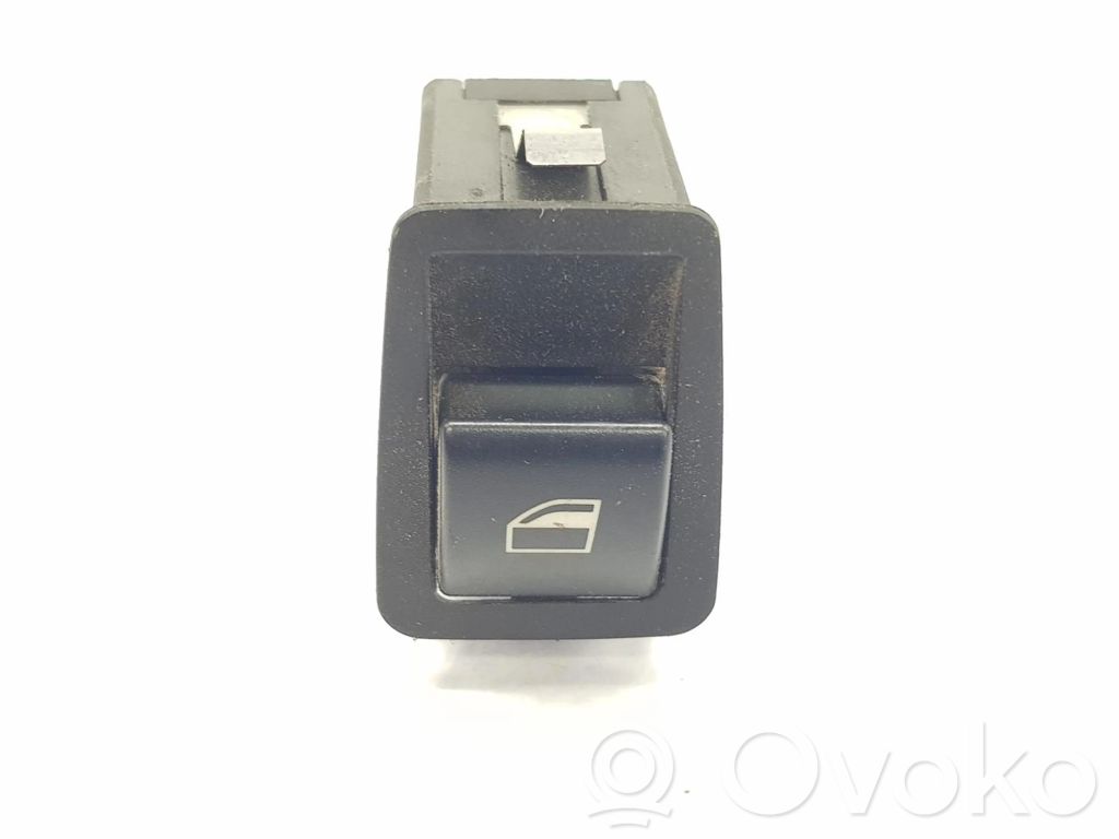 Electric window control switch   61316902174,6902174