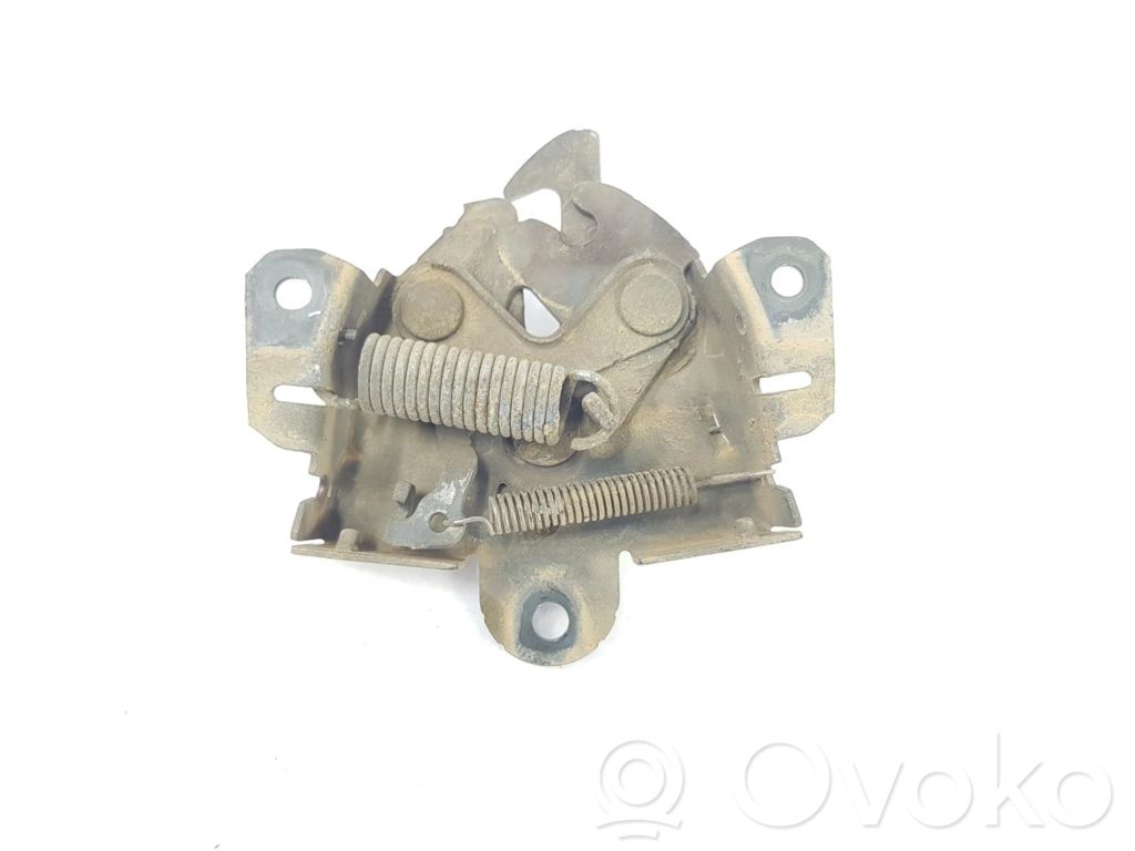 Mitsubishi Montero Tie down hook / loop 