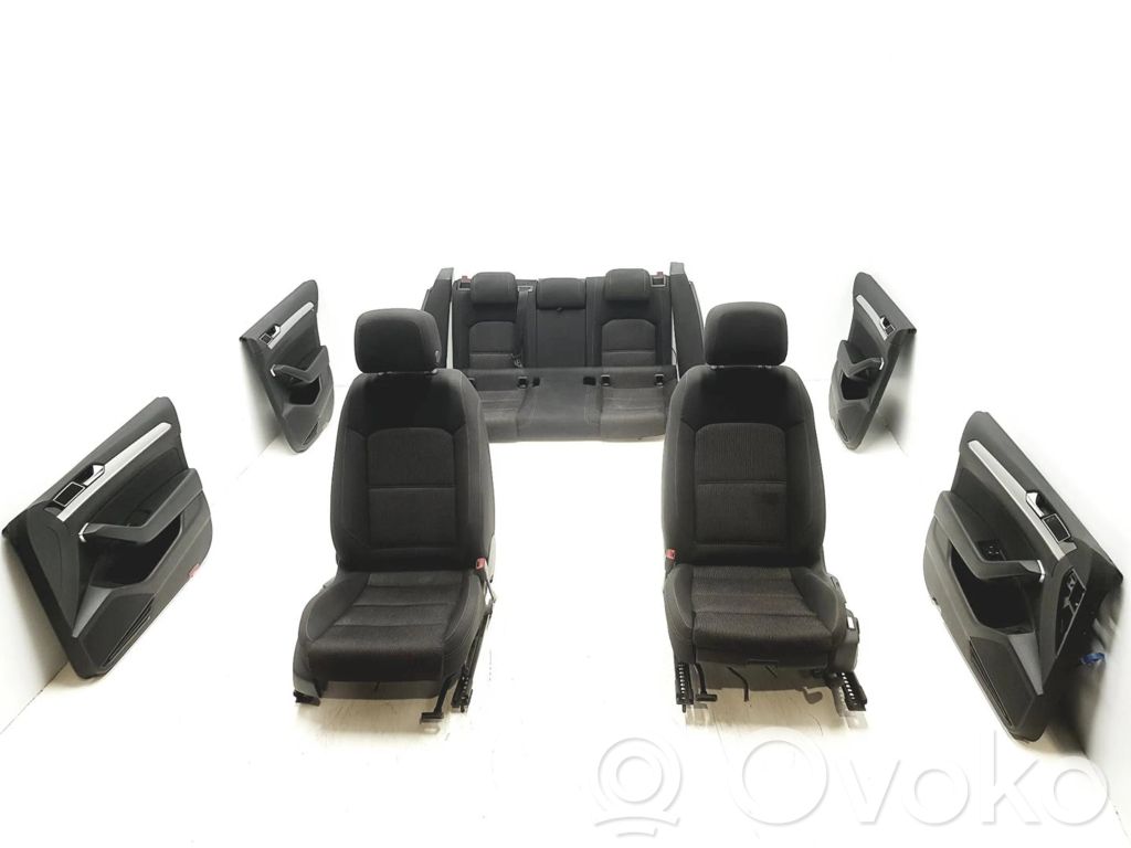Volkswagen Passat Alltrack Seat set 