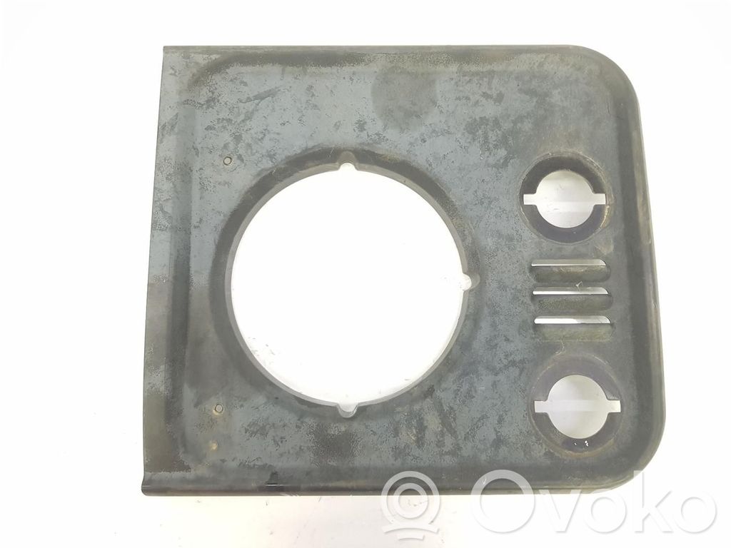 Land Rover Defender Rivestimento sotto il faro/fanale