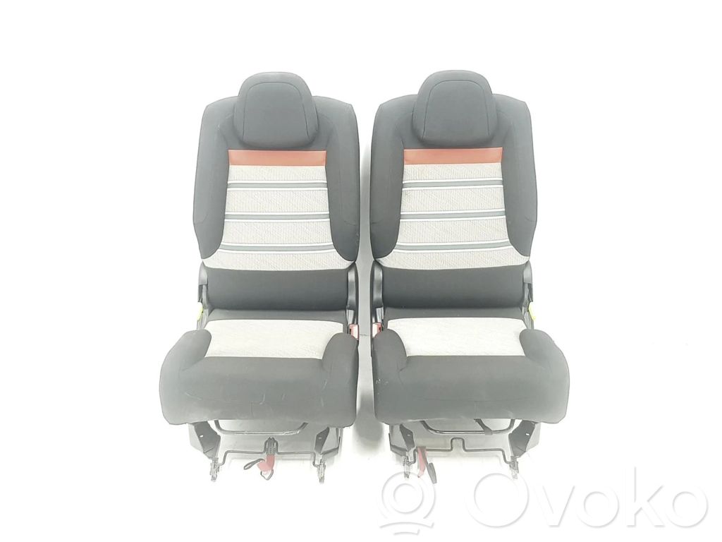 Citroen Berlingo Third row seats 