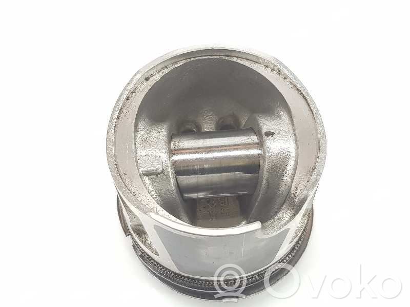 Fiat Panda III Piston 
