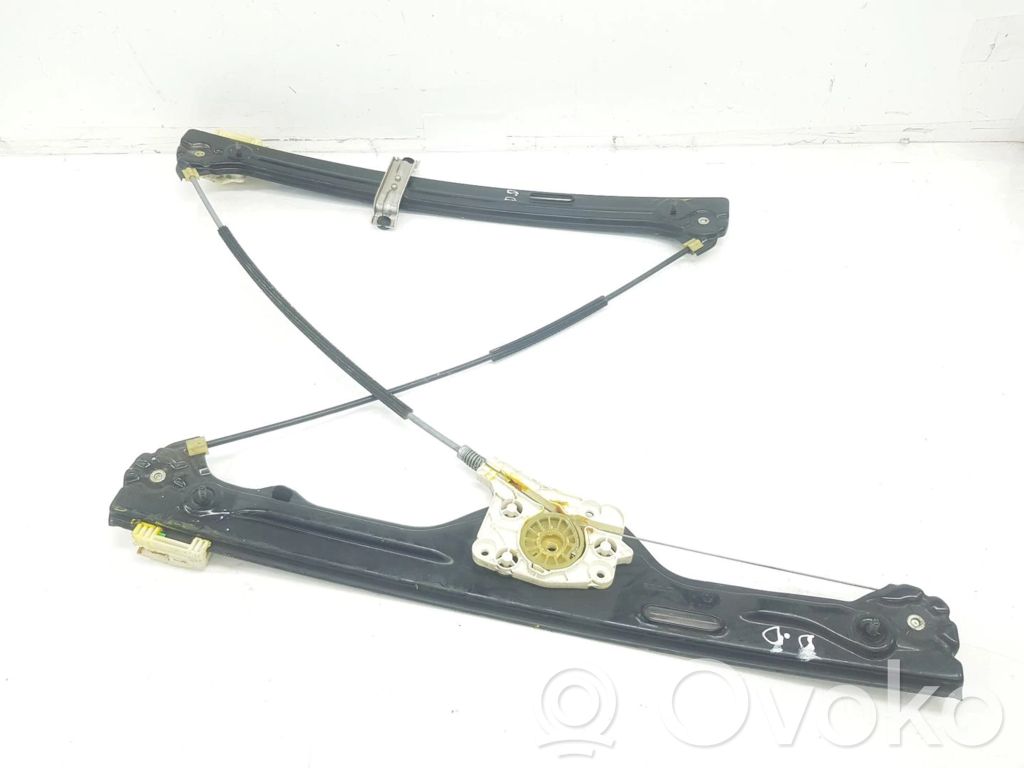 Front door electric window regulator   51337166380