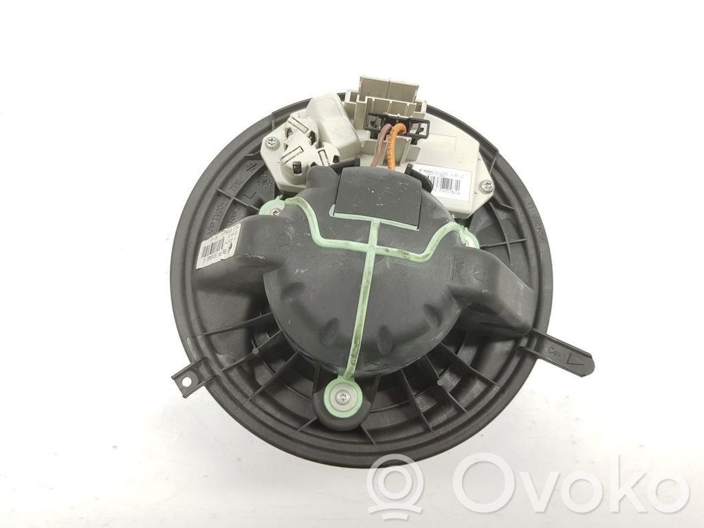 Heizungslüfter   64119227670,9227670