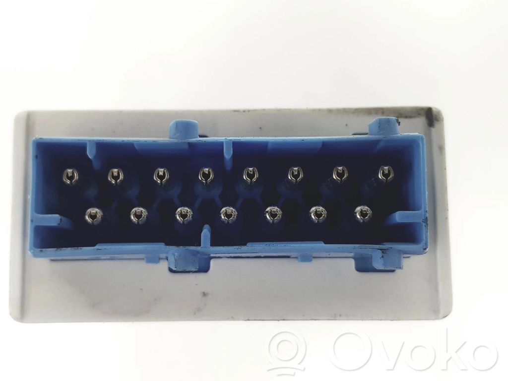 Sonstige Steuergeräte / Module   61358366381,8366381