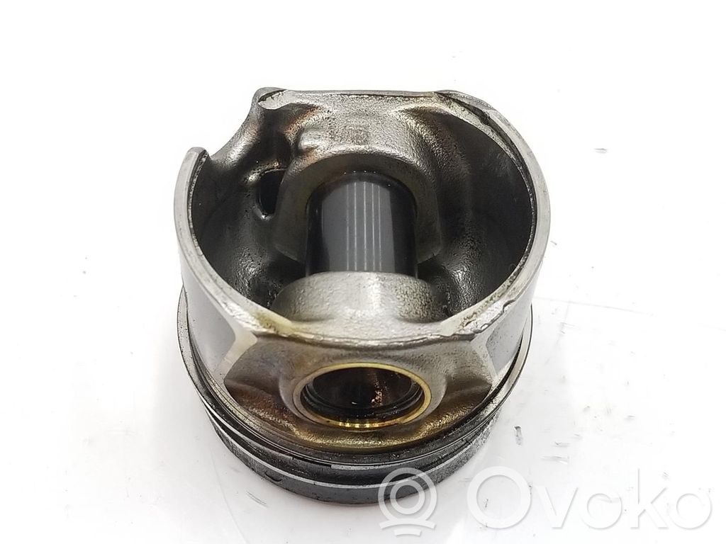 Mäntä   04L107065A,04L107065A