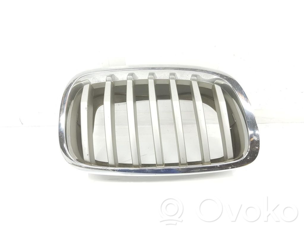 Rejilla delantera   51137171396,7171396