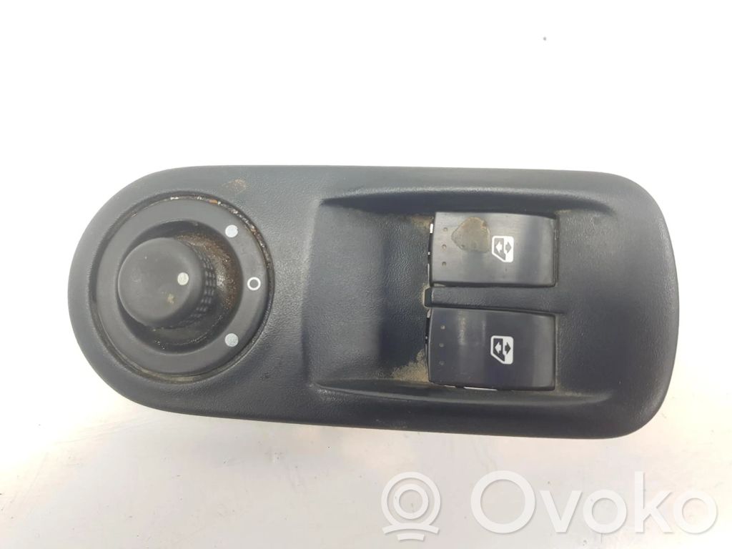 Renault Master II Electric window control switch 