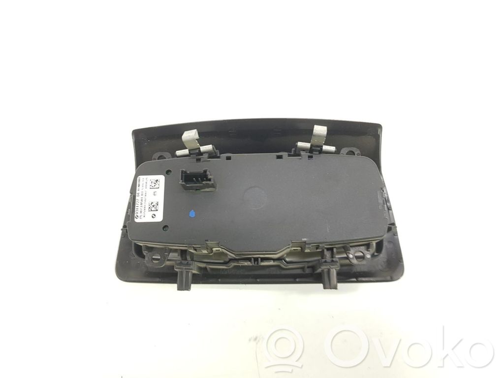 BMW 2 F46 Light switch 