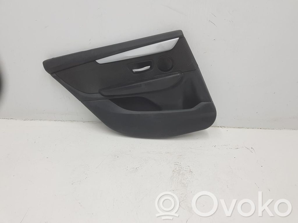 BMW 2 F46 Boczki / Poszycie drzwi tylnych 