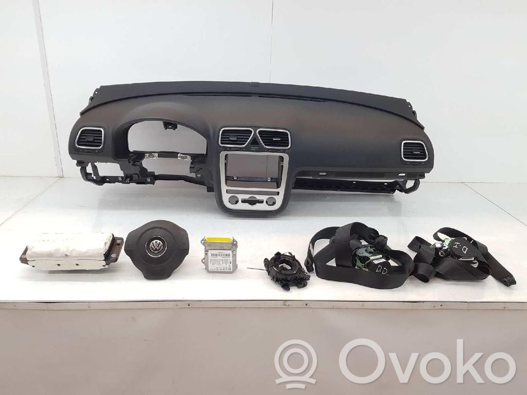 Volkswagen Scirocco Zestaw poduszek powietrznych z panelem 