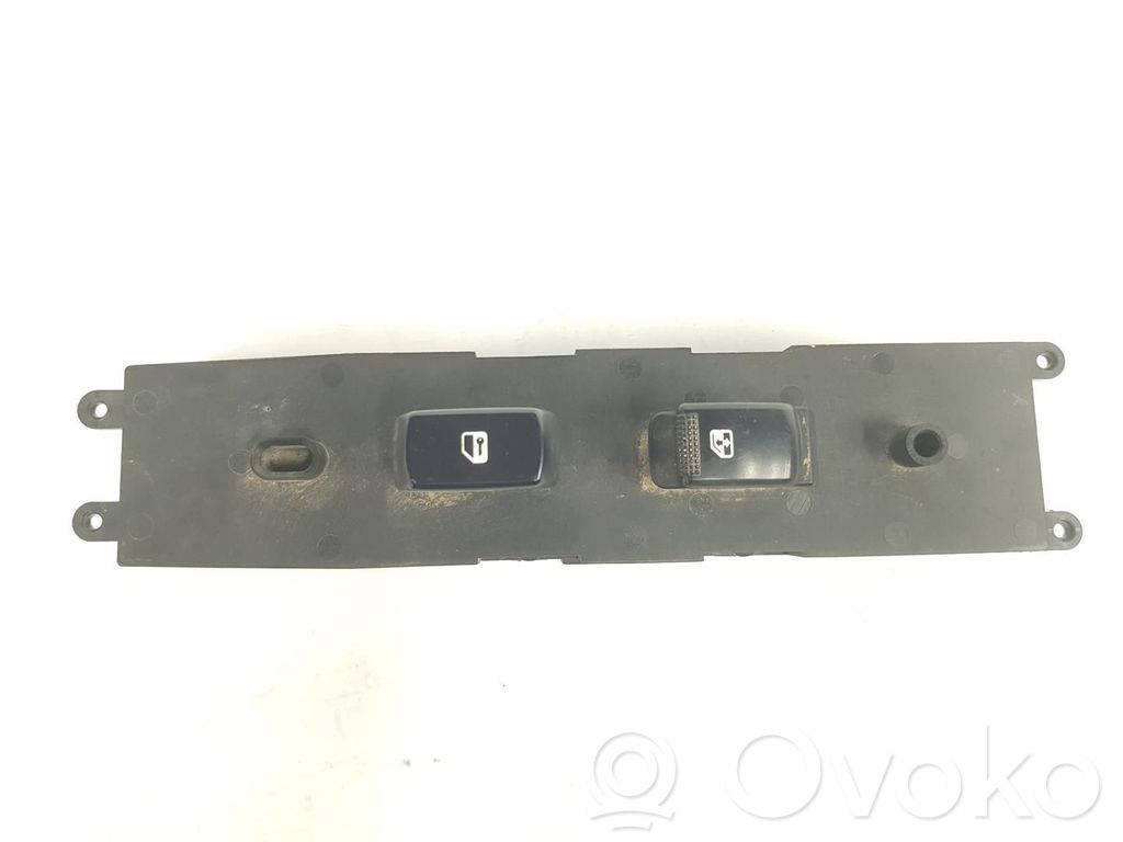 KIA Carnival Przyciski szyb 