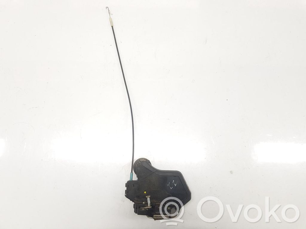 Suzuki Grand Vitara II Zamek drzwi tylnych 