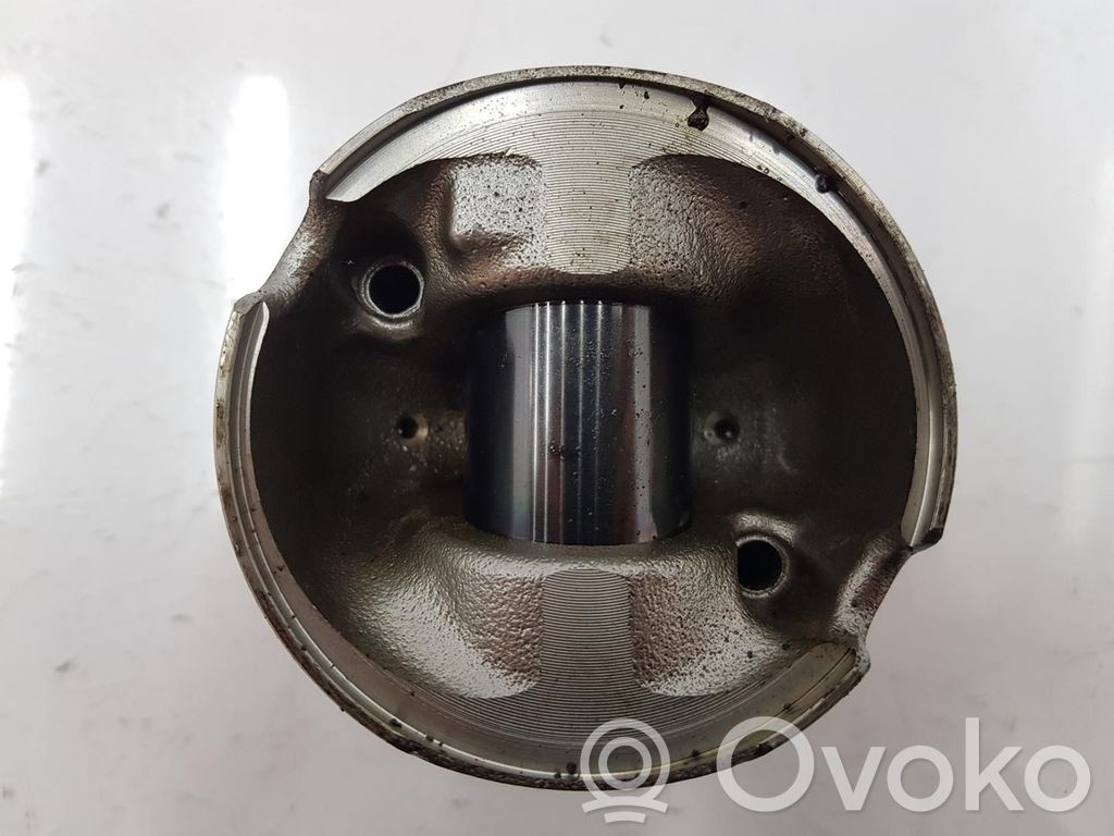 BMW 1 F20 F21 Piston 