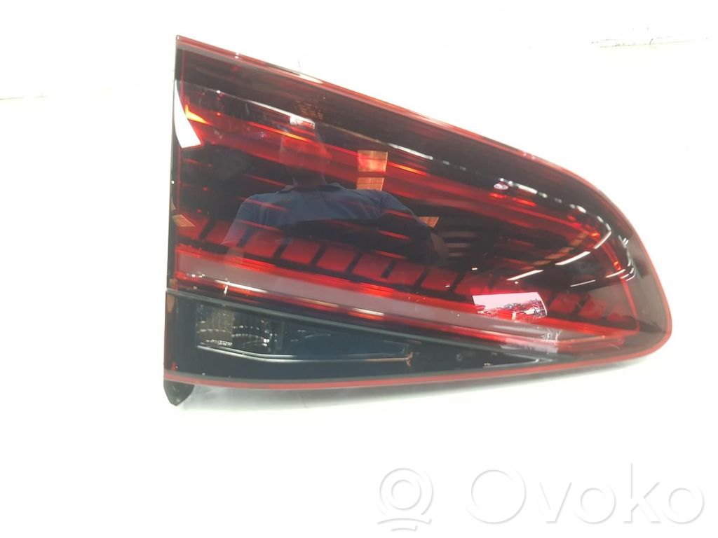 Volkswagen Golf VII Lampă spate în capacul portbagajului 