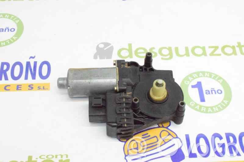 Audi A6 S6 C5 4B Motorino alzacristalli della portiera anteriore 