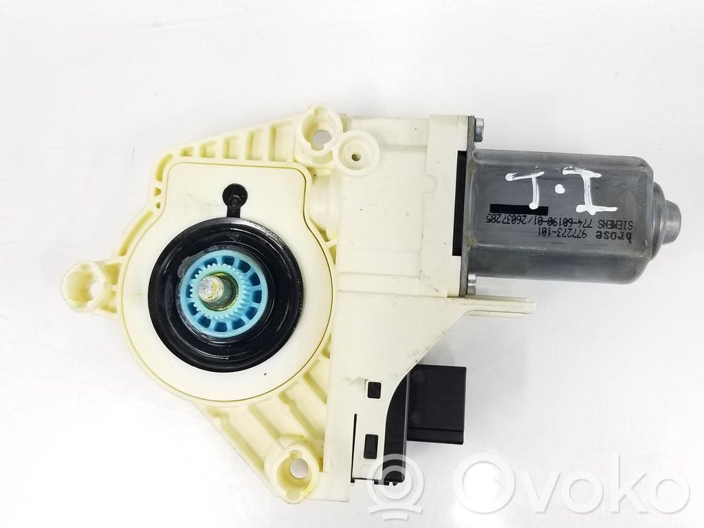 Audi Q7 4M Moteur de lève-vitre de porte arrière