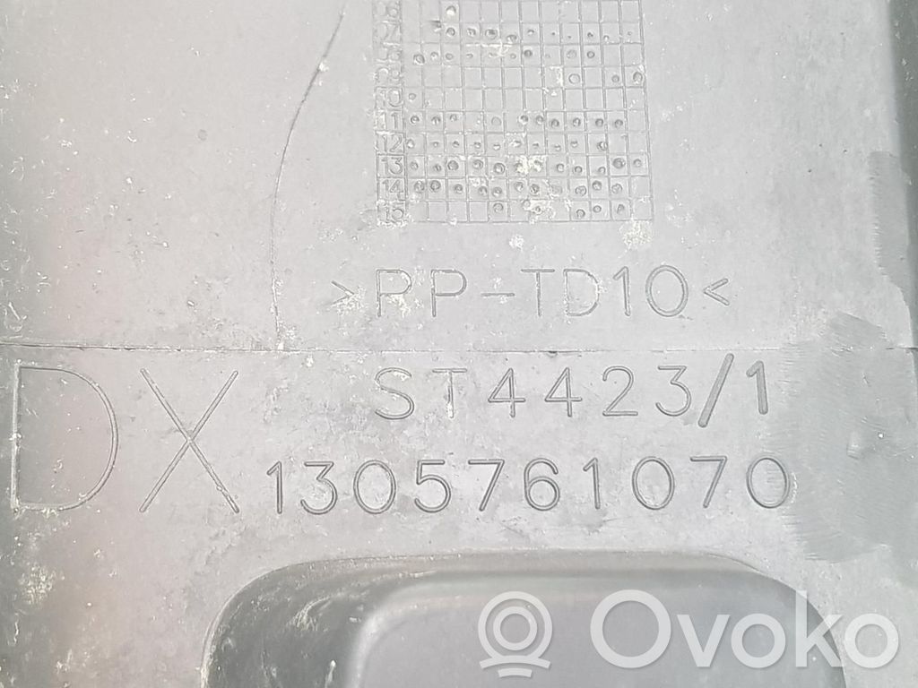 Peugeot Boxer Ornament colț bară spate 