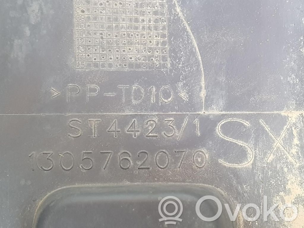 Peugeot Boxer Ornament colț bară spate 