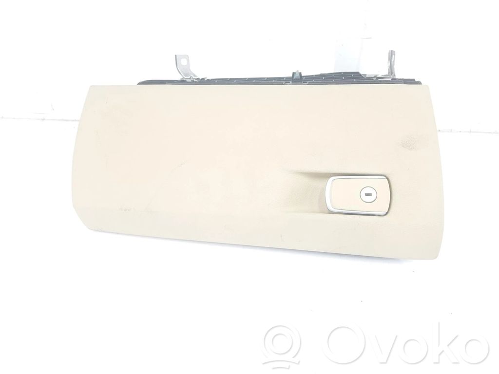 BMW 4 F36 Gran coupe Glove box 