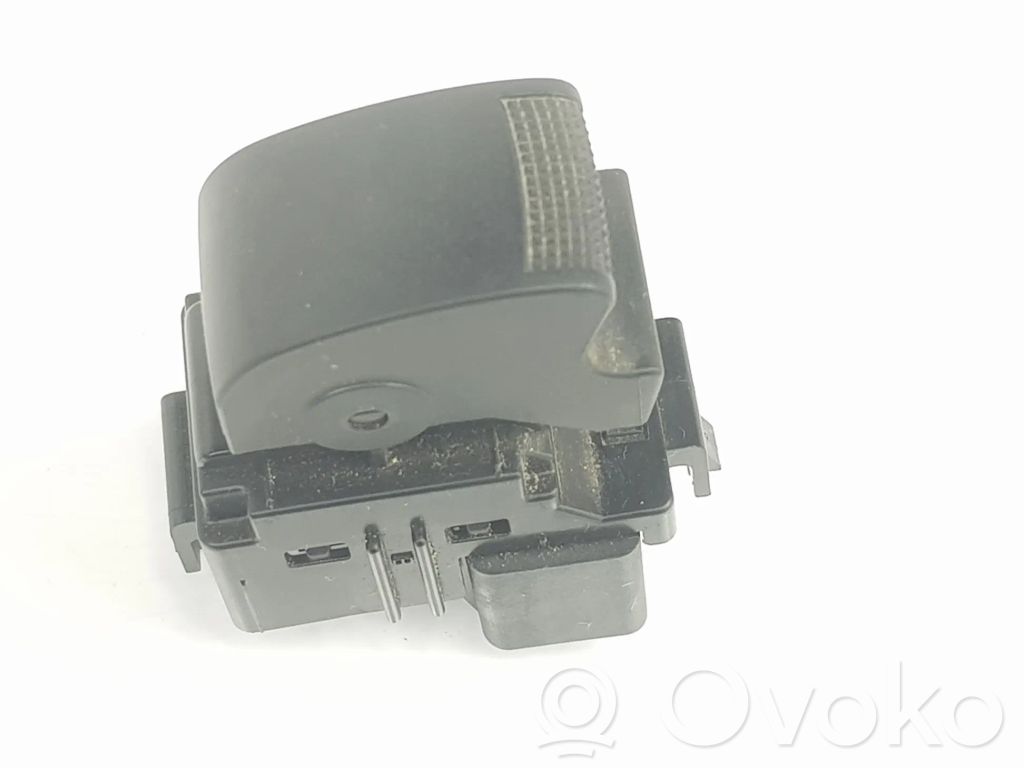 Isuzu N Series Electric window control switch 