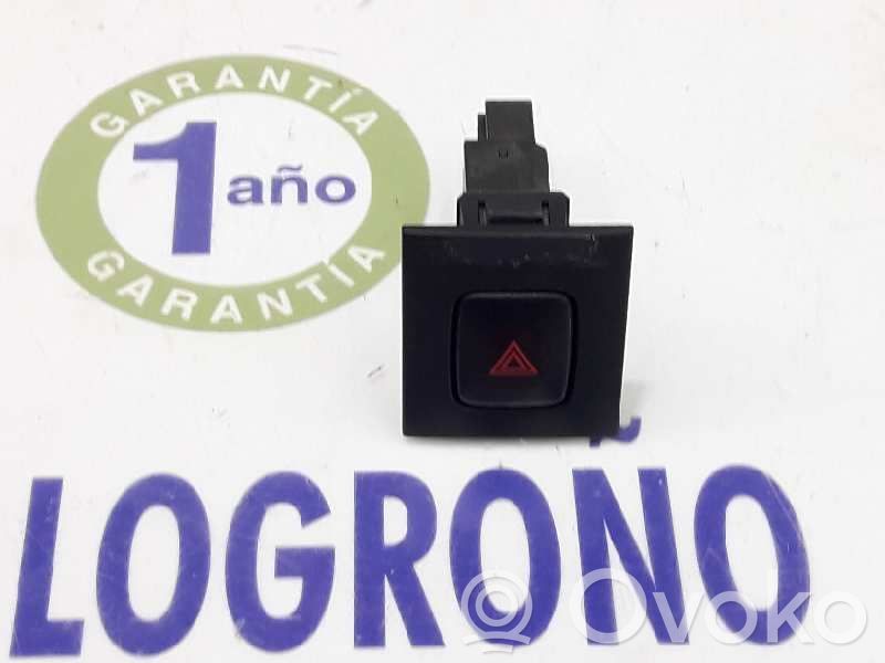 Botón interruptor de luz de peligro   9123685