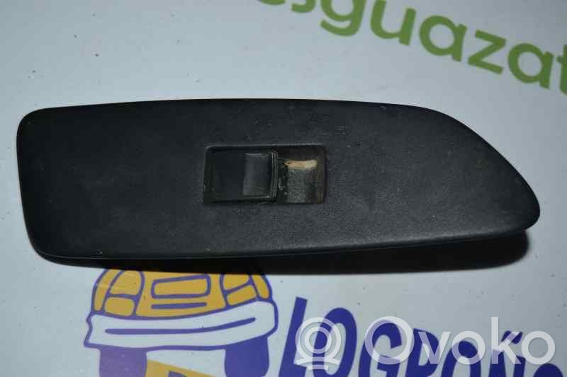 Comutator comandă geamuri electrice   848100D030,848100D030