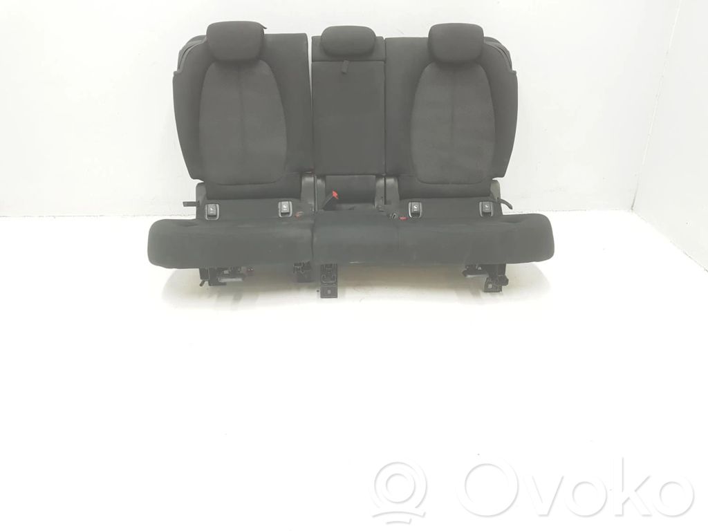 BMW 2 F46 Second row seats 