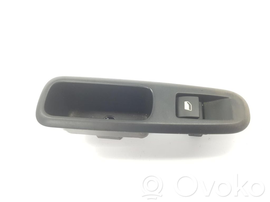 Comutator comandă geamuri electrice   6490RK,96662297ZD