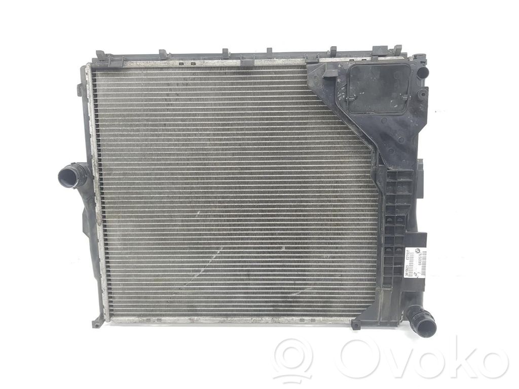 BMW 3 E90 E91 Coolant radiator 