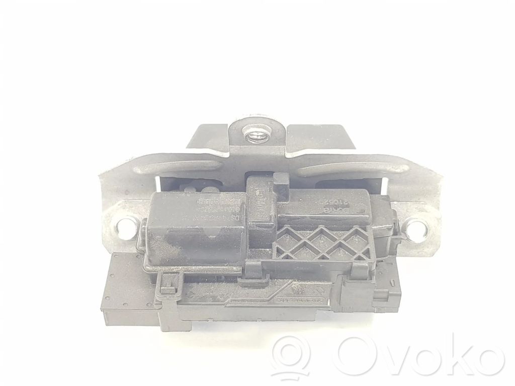 Ford Focus Spyna galinio borto 